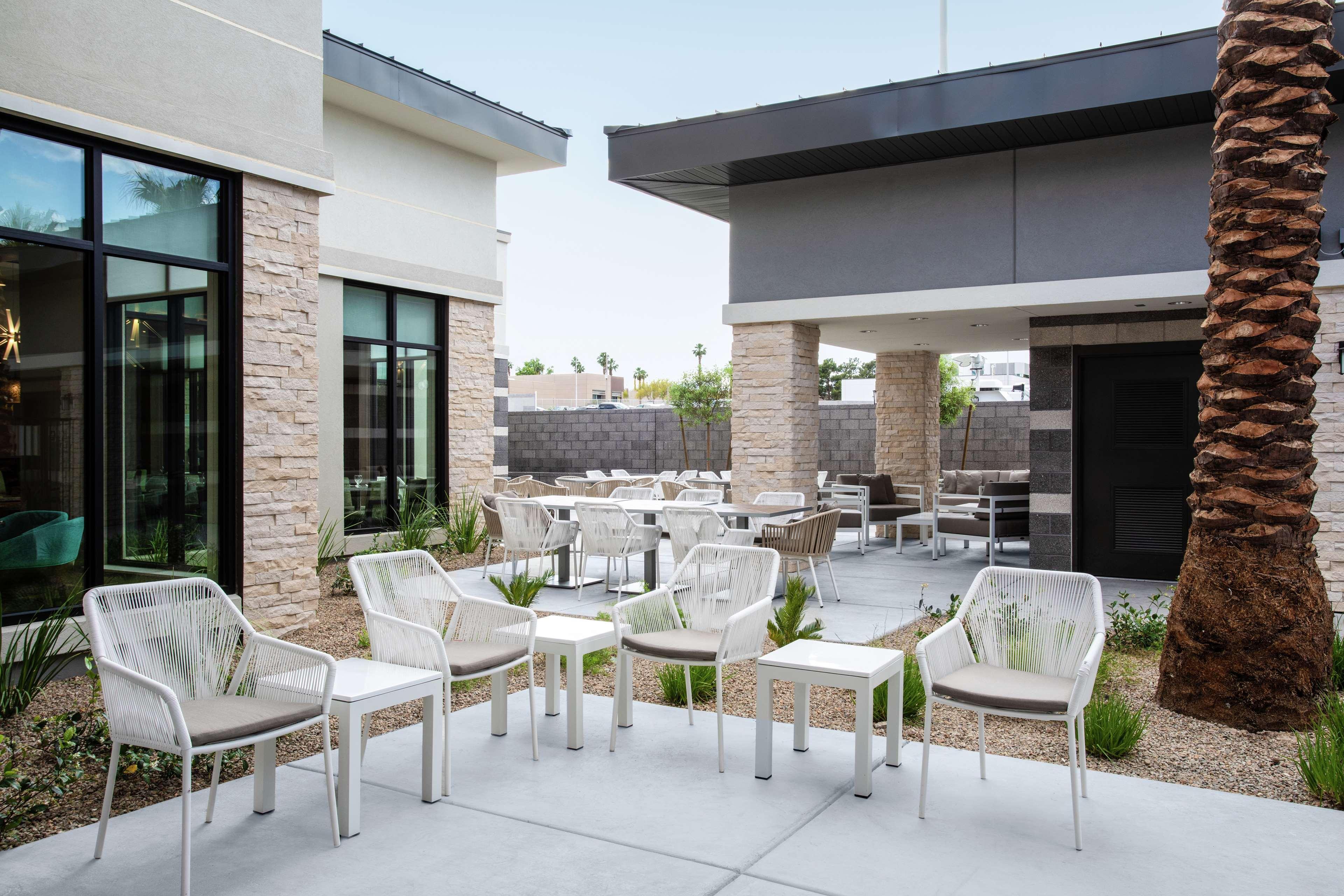 Hilton Garden Inn Las Vegas City Center Exterior foto