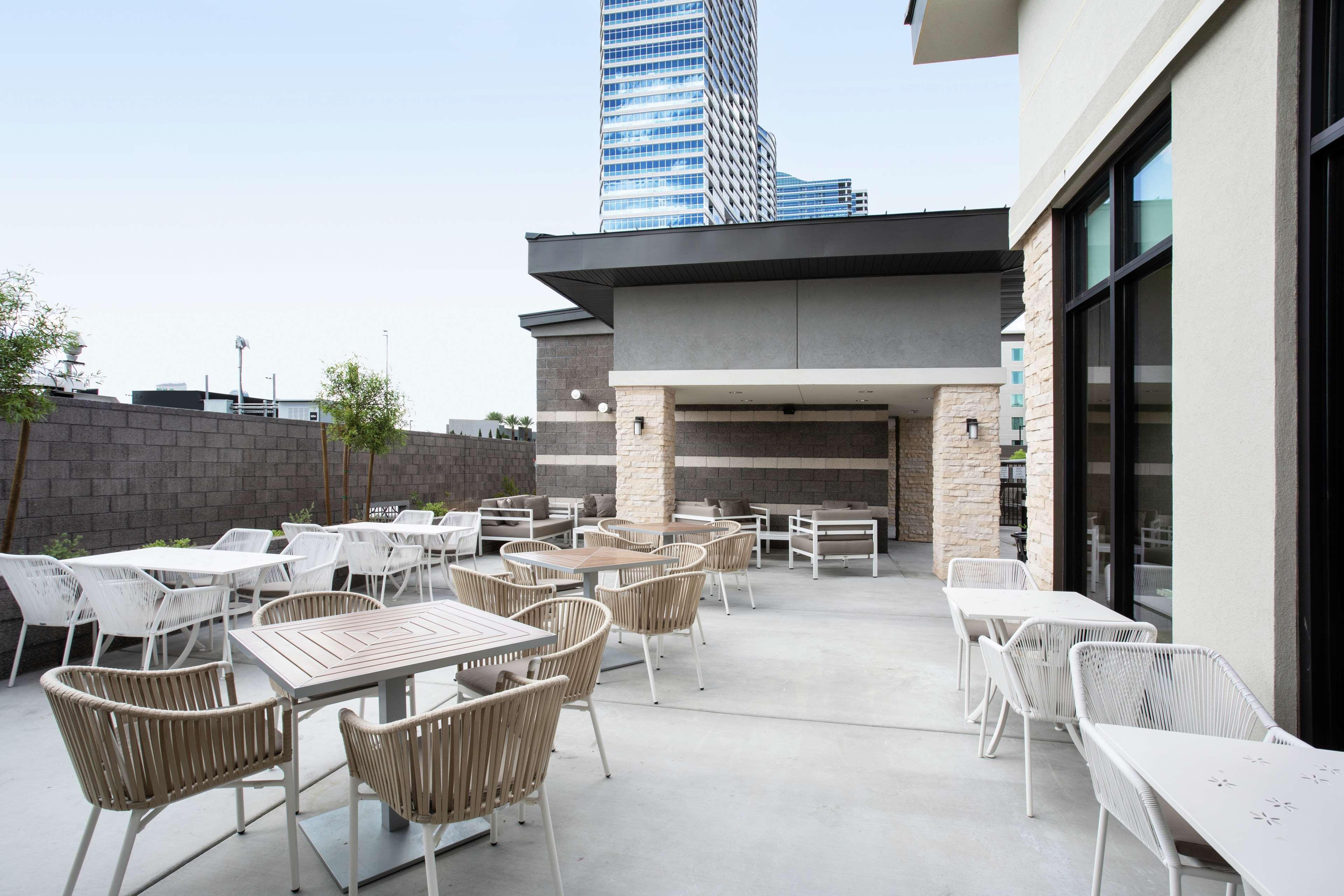 Hilton Garden Inn Las Vegas City Center Exterior foto